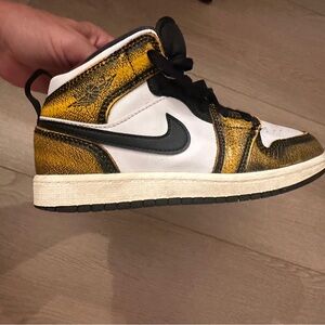 Nike Kids' White and Gold Sneakers